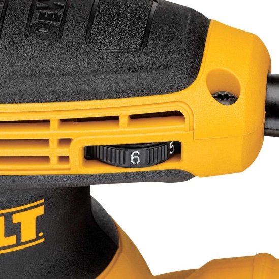 Шлифмашина эксцентриковая DeWALT DWE6423-QS 4